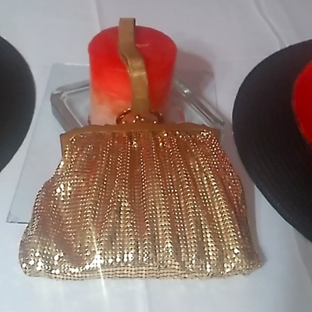 A purse